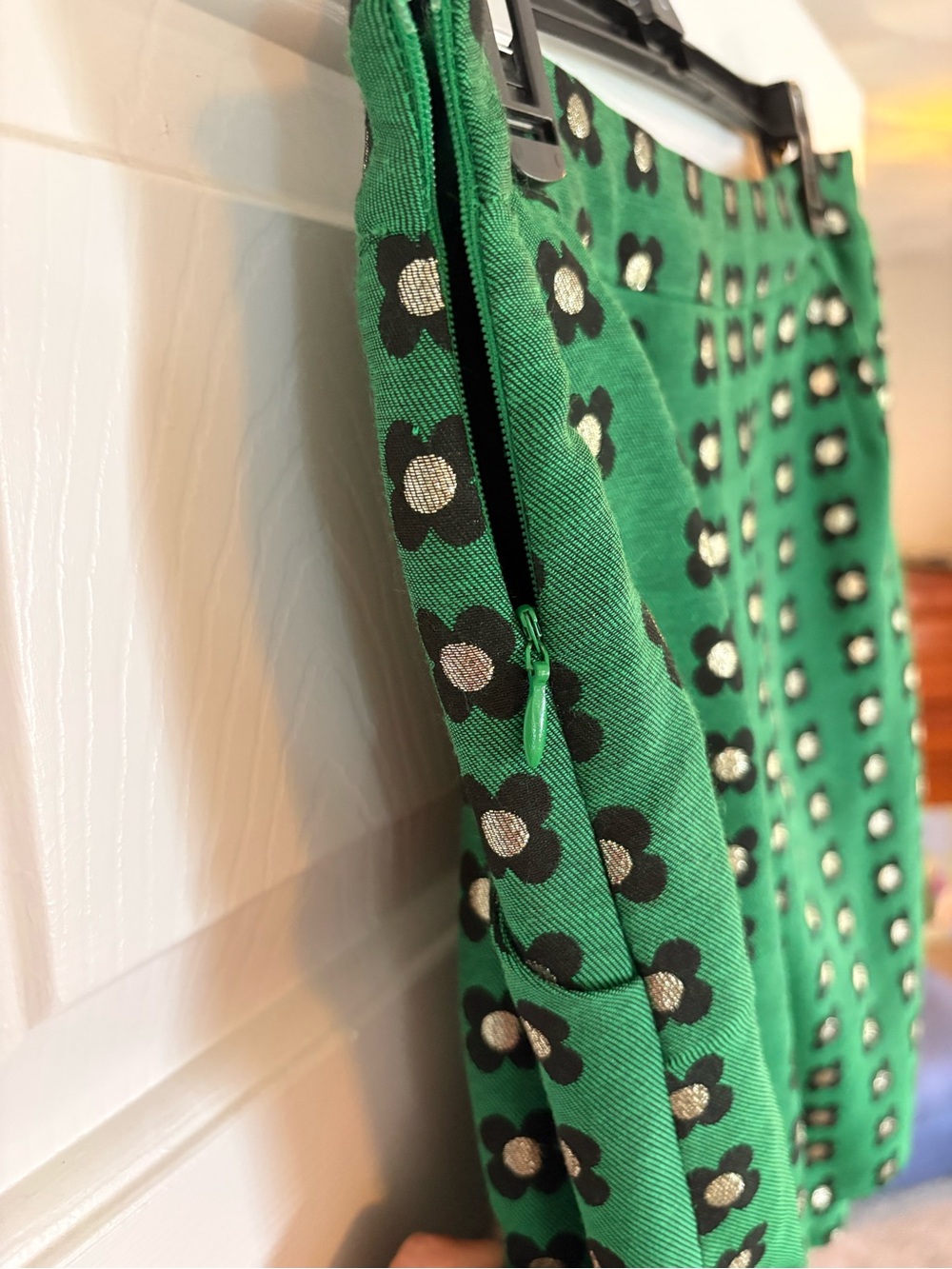 HD in Paris Anthropologie Green Floral Jacquard Skirt Size 10 - Picture 3 of 4